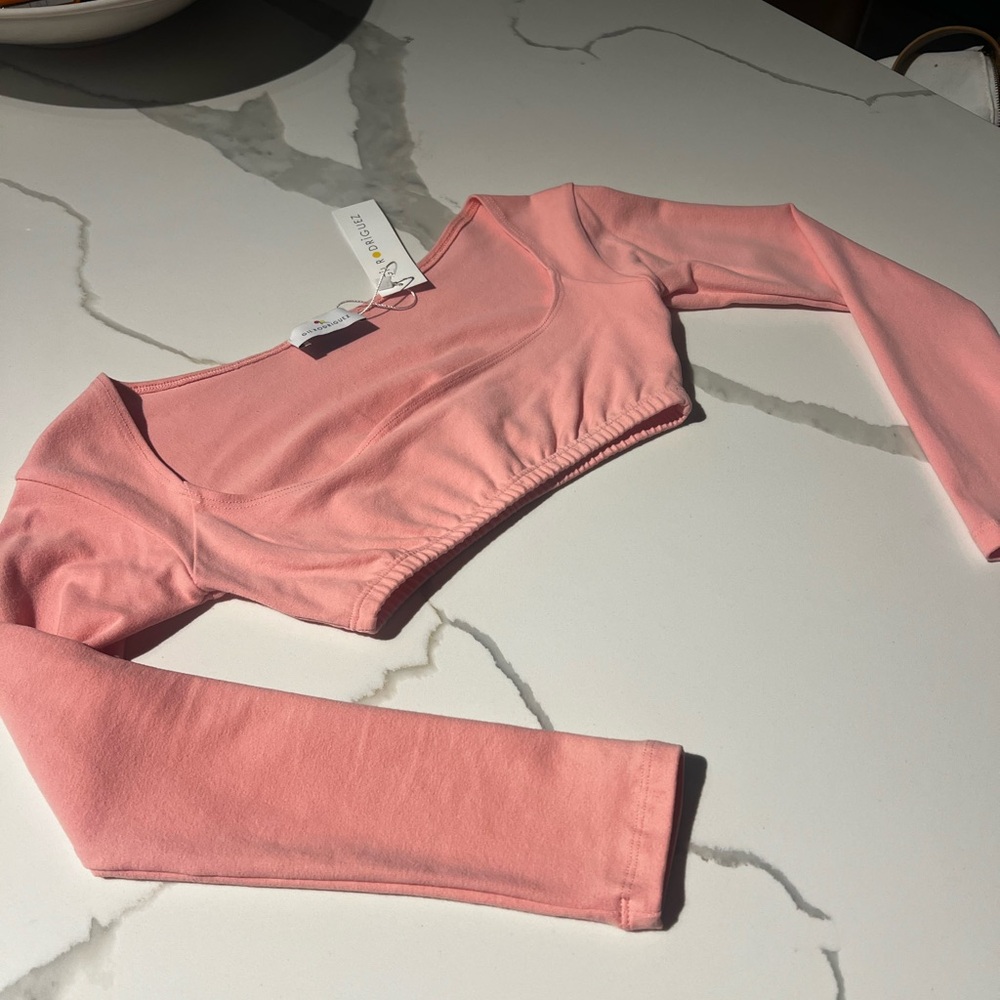NWT Gil Rodriguez - El Tigre Chiquito L/S Crop Top